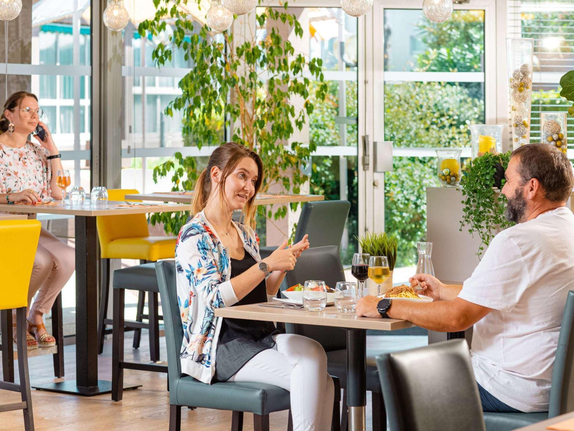 宜必思蒙特利马尔北酒店 Saulce-sur-Rhône 外观 照片